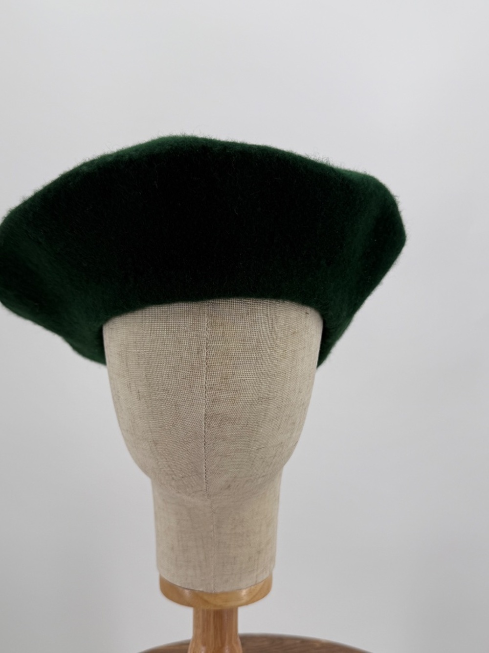 Vintage Forest Green Wool Beret Hat Dark Academia Coquette Minimalist Men Women - Picture 7 of 9